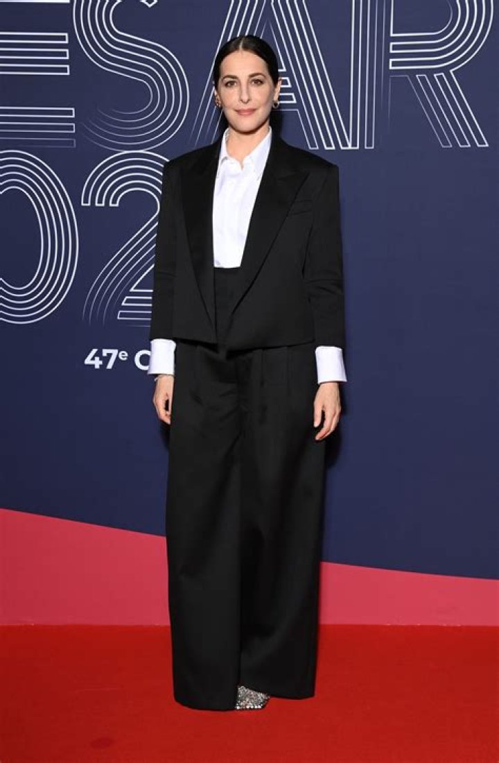 
Amira K Height, Weight, Net Worth, Age, Birthday, Wikipedia, Who, Nationality, Biography 