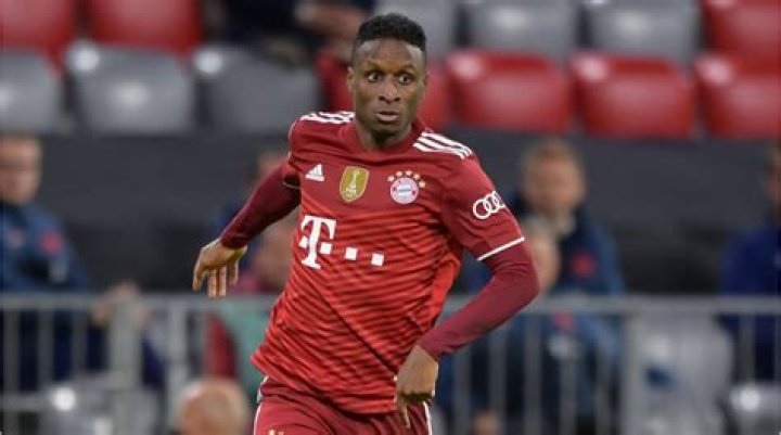 
Bouna Sarr Height, Weight, Net Worth, Age, Birthday, Wikipedia, Who, Nationality, Biography 