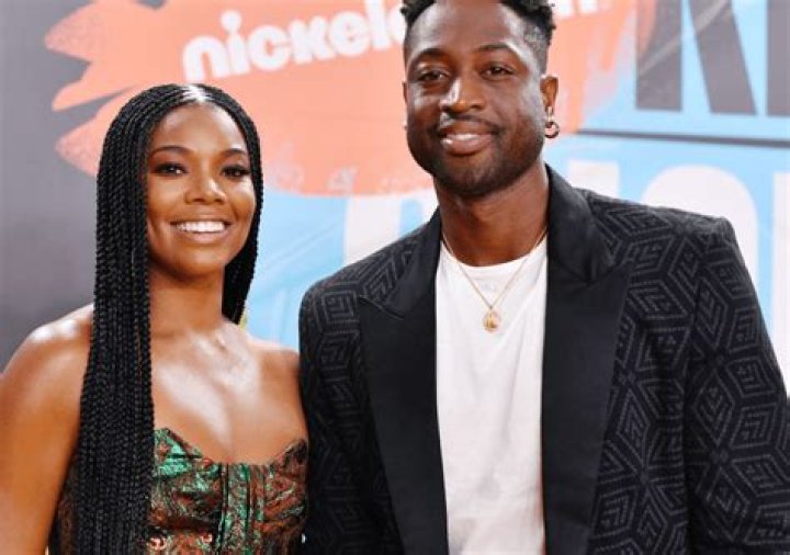 Dwyane Wade Height, Weight, Net Worth, Age, Birthday, Wikipedia, Who, Nationality, Biography