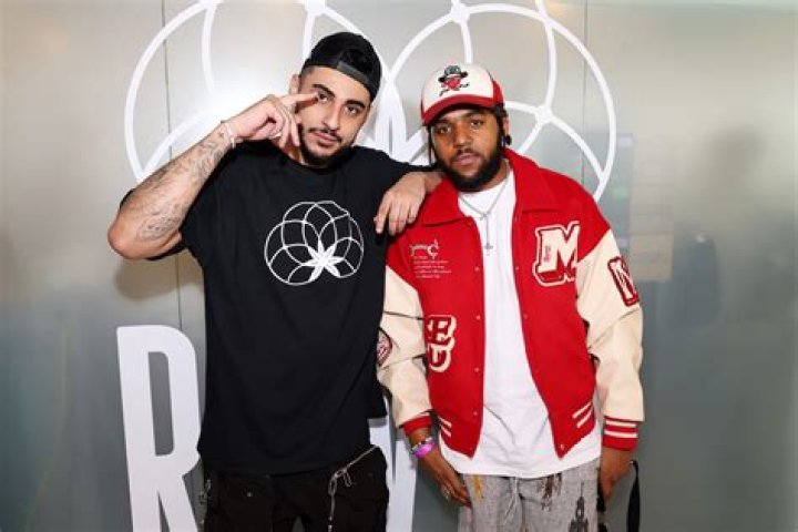 
Faze Jarvis Height, Weight, Net Worth, Age, Birthday, Wikipedia, Who, Nationality, Biography 