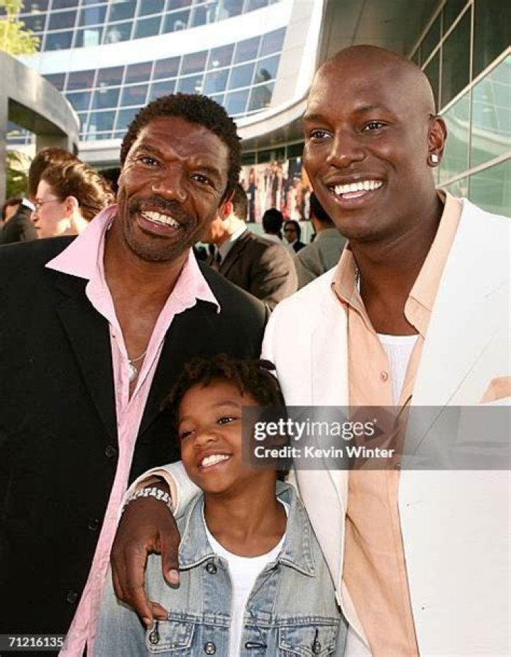 Henry Hunter Hall Height, Age, Who, Girlfriend, Biography, Wiki, Net Worth