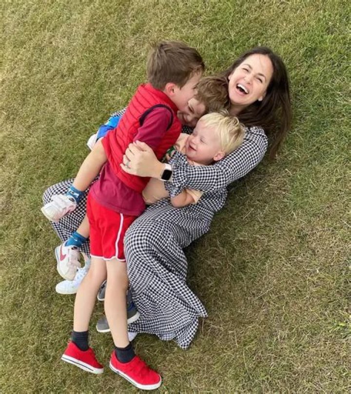 
Is Giovanna Fletcher Pregnant? Baby Bump Photos, Husband And Net Worth 