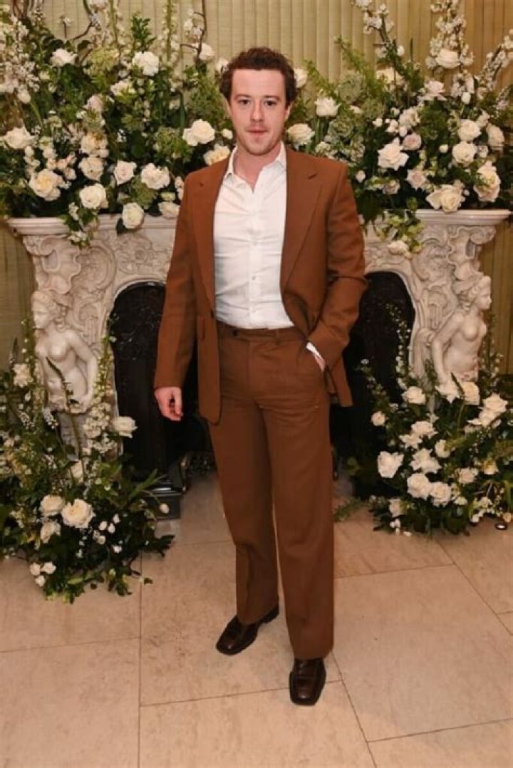 
Is Wayne Sleep Gay? Age, Height, Net Worth 