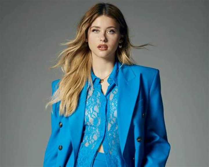 Nicole Wallace Height, Weight, Net Worth, Age, Birthday, Wikipedia, Who, Nationality, Biography