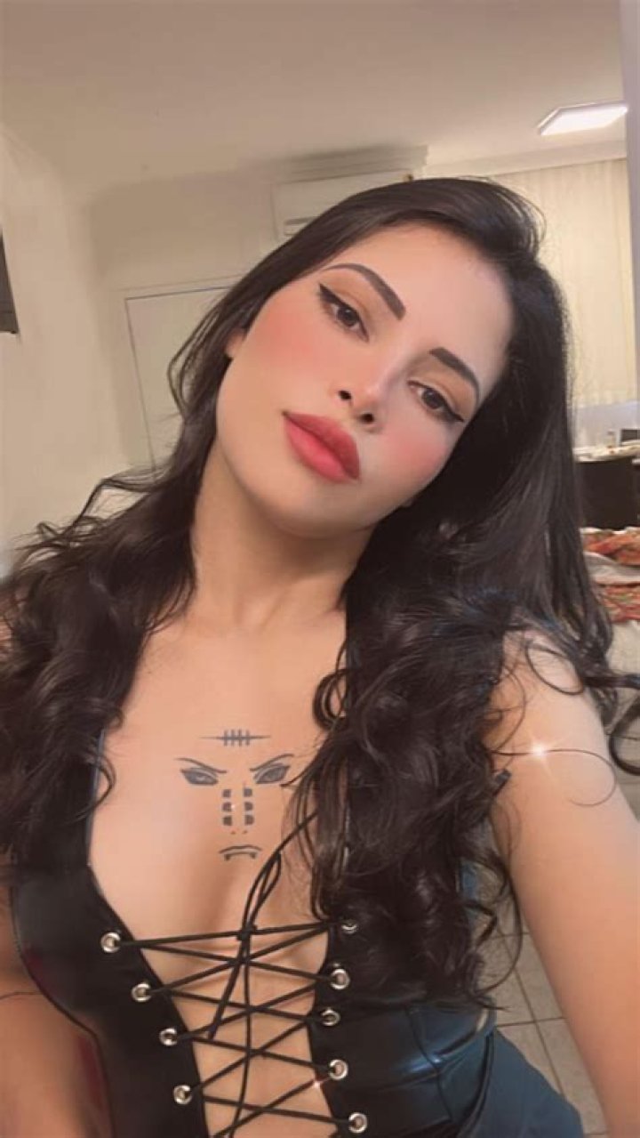 
Polyana Viana Height, Weight, Net Worth, Age, Birthday, Wikipedia, Who, Nationality, Biography 