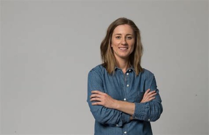 
Rachael Haynes Husband | Is She Married To Leah Poulton | Married Life And Age Gap 