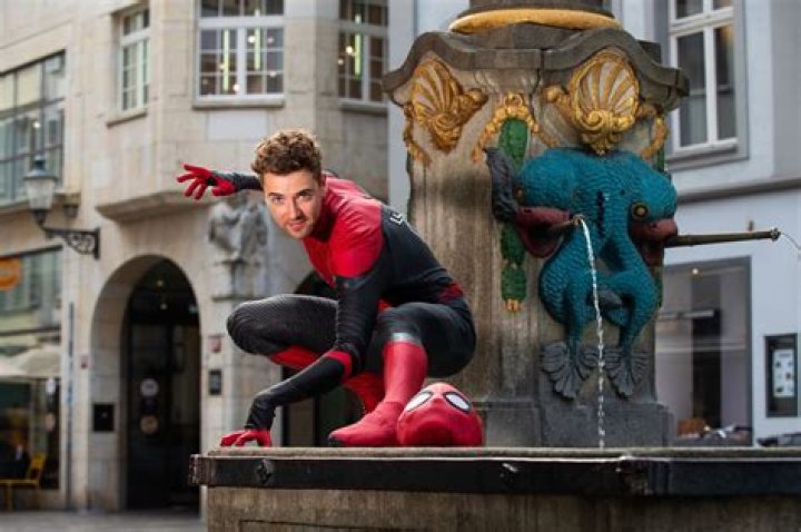 
Sean Buchanan Age, Birthday, Wikipedia, Who, Nationality, Biography 