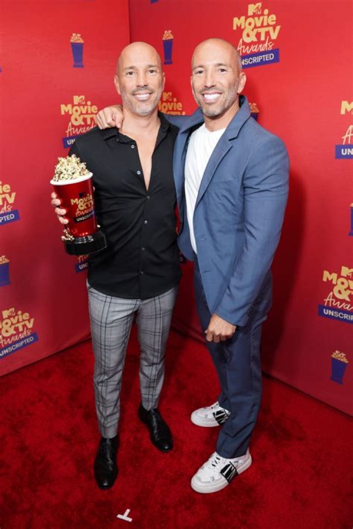 Sebastian Oppenheim Height, Weight, Net Worth, Age, Birthday, Wikipedia, Who, Instagram, Biography