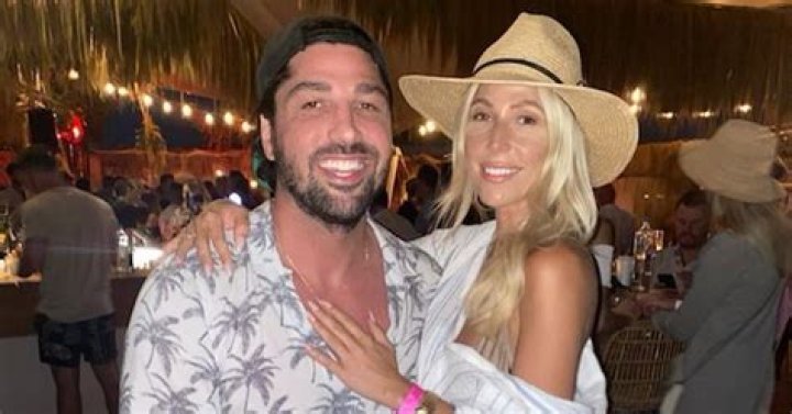 
Shaina Hurley Reconnected with Now-Husband Christos Lardakis After ‘Love Is Blind’: “Nothing Compares” 