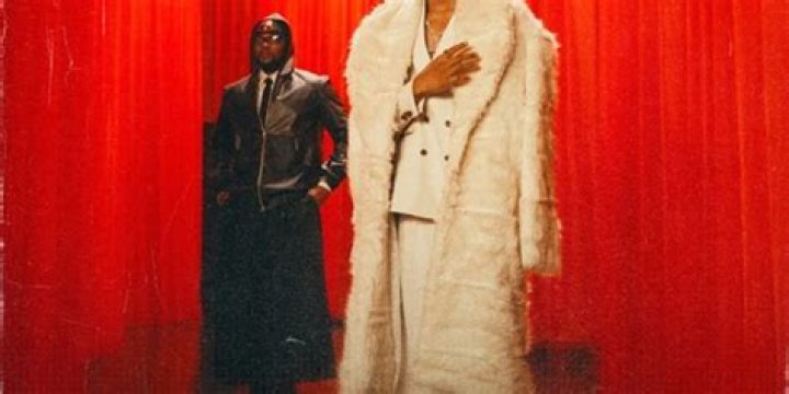 
Singer Davido Reacts As Kizz Daniel Arrived Cotonou A Day Before His Concert 