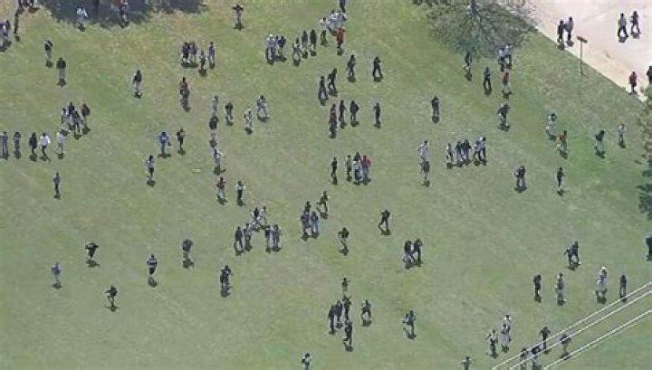 
Student Killed, Another Wounded During Shooting at Texas High School 