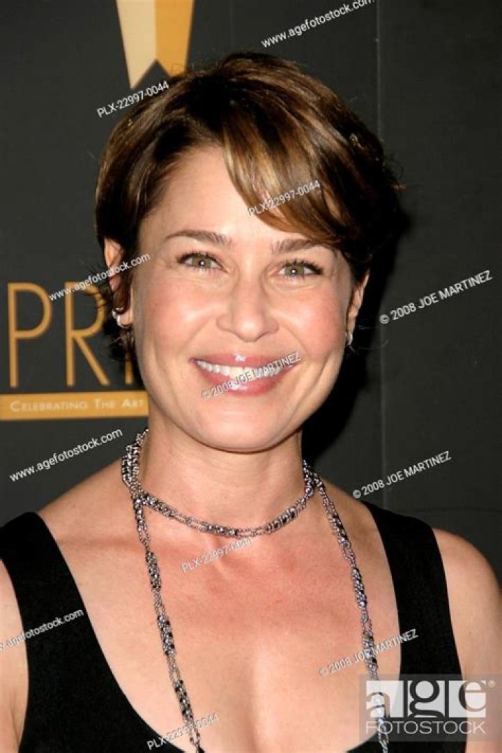 
Where is Julie Warner now? What is she doing today? Wiki 