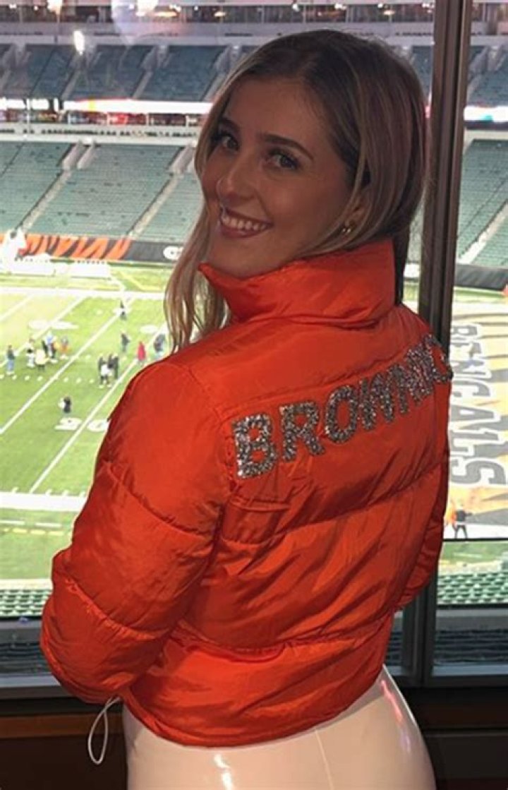 
Who Is artofpau On Tiktok? Neighbor Video Goes Viral As The Tiktok Star Promises To Give Update On Her Live 