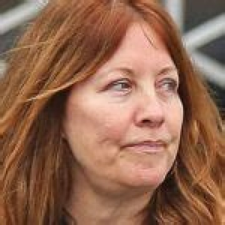 
Who is Paul Hogan married to? His Net Worth, Spouse, Kids 