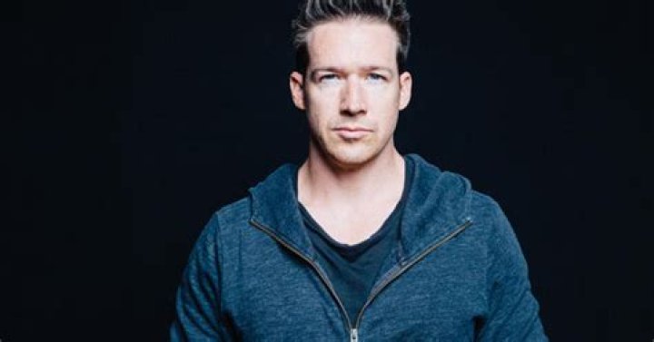 
Zach Filkins Height, Weight, Net Worth, Age, Birthday, Wikipedia, Who, Nationality, Biography 